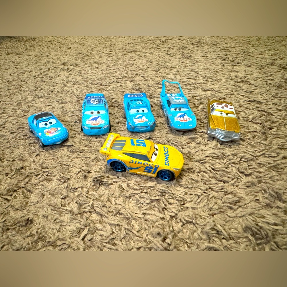 Disney Cars, Dinoco Cars set of 6 cars